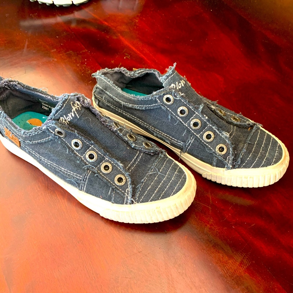 Blowfish Malibu sneaker dark dark blue steel gray